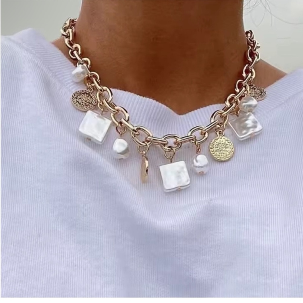 Anthropologie Gold Irregular Charm
Choker Necklace